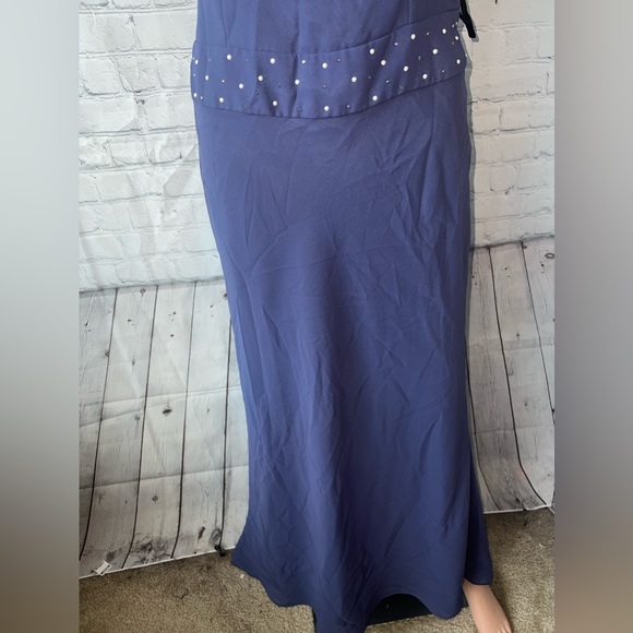 Bari Jay dark blue bedazzled sleeveless long polyester formal dress size 3/4 - Picture 3 of 12